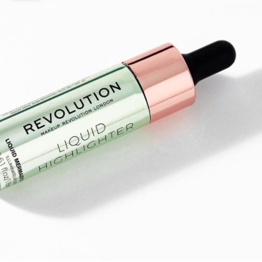 Revolution Liquid Highlighter - Mermaid Scales